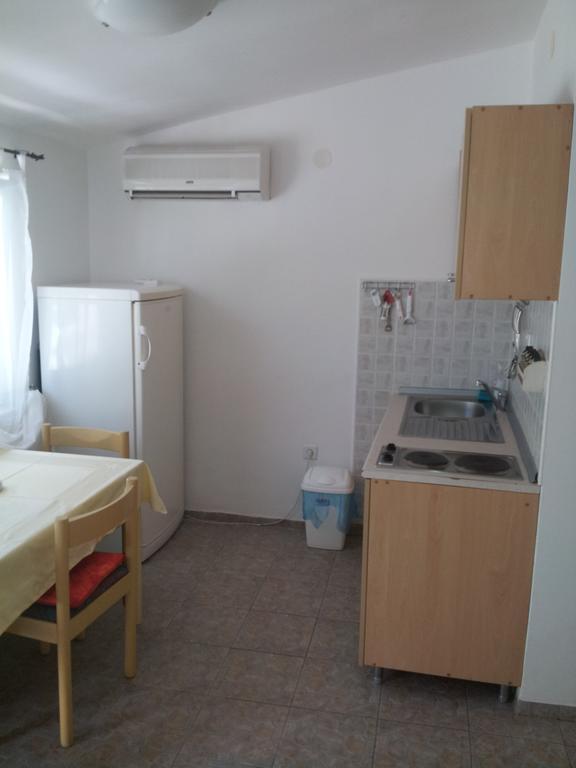 Viktor Apartment *